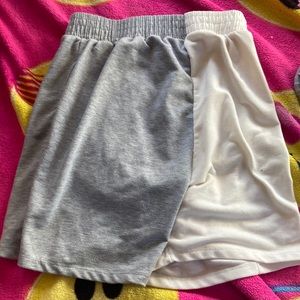 Black & White Short’s GIRLS ( Cleaned and disinfected)